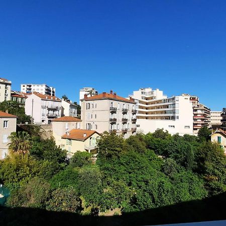 Sunny Mercury - Room In Apartment Cannes Exterior photo